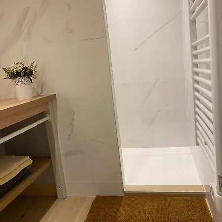 Maison M, Chambre Privee Acces Jardin Piscine Et Jacuzzi Pres De La Rochelle Room photo