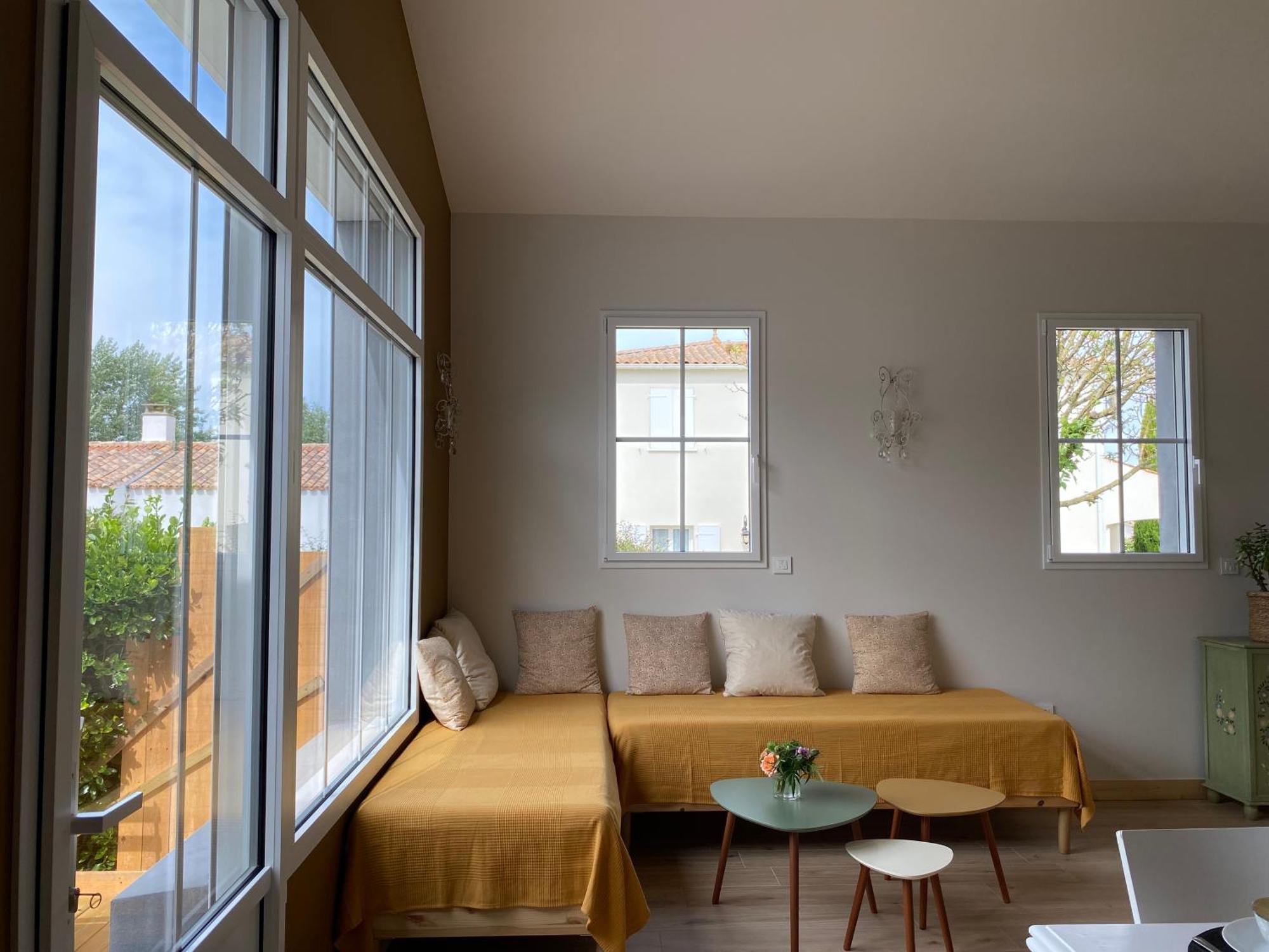 Maison M, Privee Acces Jardin Piscine Et Jacuzzi Pres De Bed & Breakfast